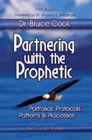 9781939944177 Partnering With The Prophetic 3rd Edition